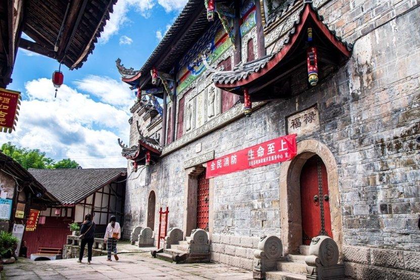 送“福”百万家，让市民提前感受年味